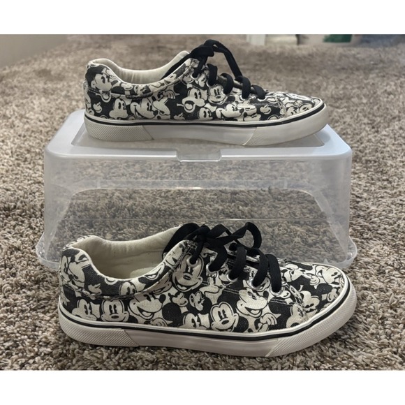 Disney Shoes - Disney Mickey Mouse Black/White Graphic Print Canvas Low Top Shoes Womens Size 7